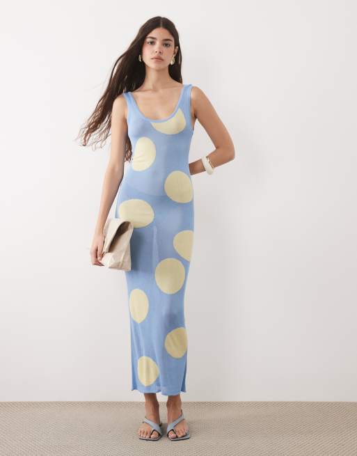 ASOS DESIGN – Blå, prickig, finstickad maxiklänning i skirt material, 2 av 4