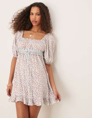 ASOS DESIGN - Blå smock-minikjole med firkantet hals og pufærmer i småblomstret print - view 1