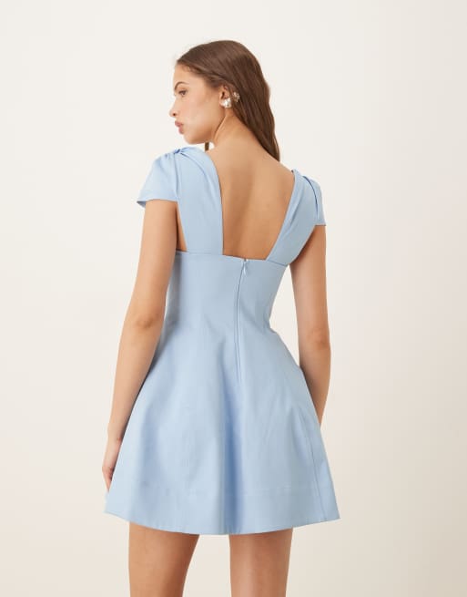 ASOS DESIGN – Blå, strukturerad miniklänning med holkärmar, byst och dekorativ söm, 3 av 4