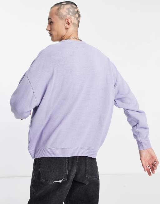 ASOS DESIGN – Bladoniebieski dzianinowy sweter z uśmiechniętymi buźkami, 3 z 4