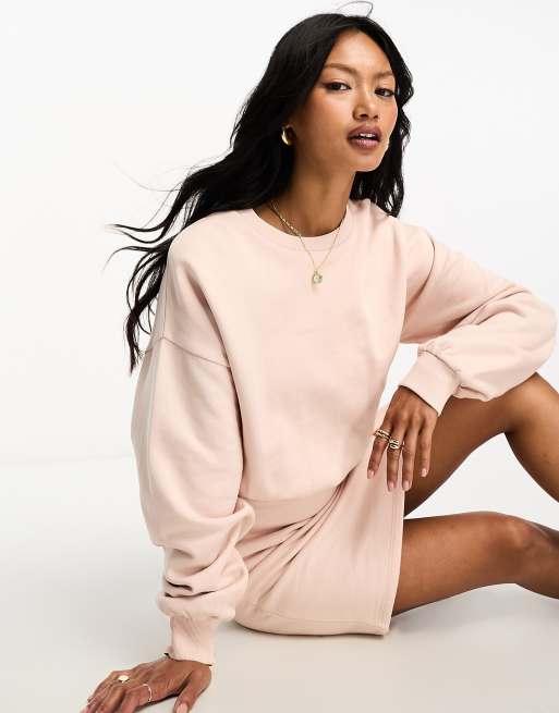 ASOS DESIGN – Bladoróżowa sukienka mini z okrągłym dekoltem i obszernymi rękawami z obcisłym mankietem