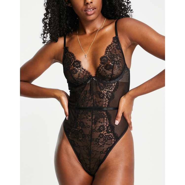 ASOS DESIGN - Blair - Kanten body met beugel in zwart