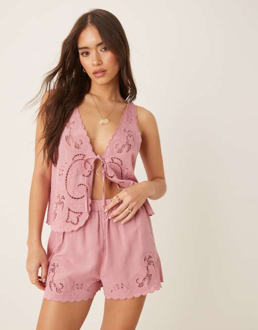 ASOS DESIGN - Blake - Broderie strandshort van linnenmix in poederroze, 2 van 5