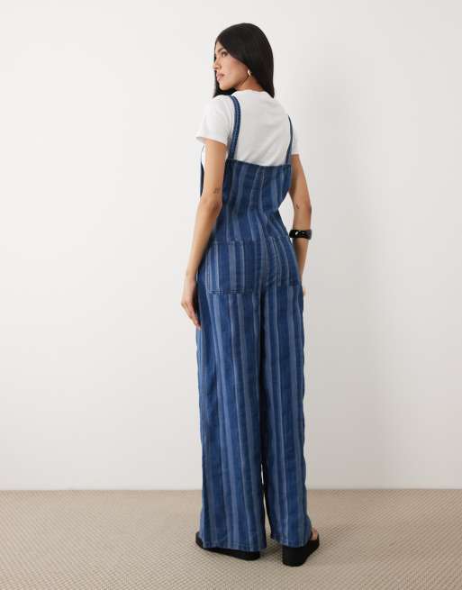 ASOS DESIGN – Blårandig jumpsuit i mjuk denim med vida ben, 4 av 4