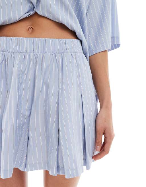 ASOS DESIGN – Blårandiga, vida shorts i dra på-modell med veck, del av set, 4 av 4