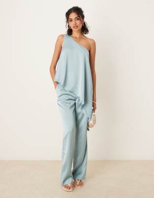 ASOS DESIGN – Blått, figursytt set i satin med raka byxor och topp - view 1