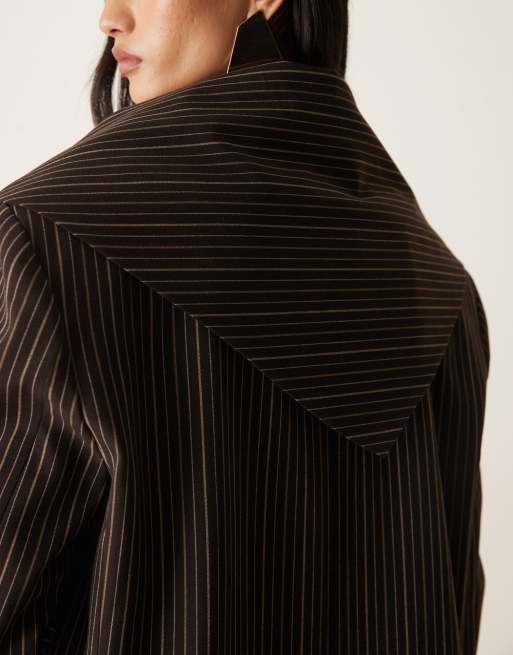 ASOS DESIGN - Blazer à détail foulard - Marron à fines rayures, 3 de 4