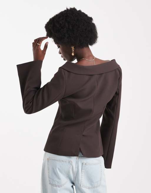 ASOS DESIGN - Blazer ajusté à épaules dénudées - Chocolat, 4 de 4