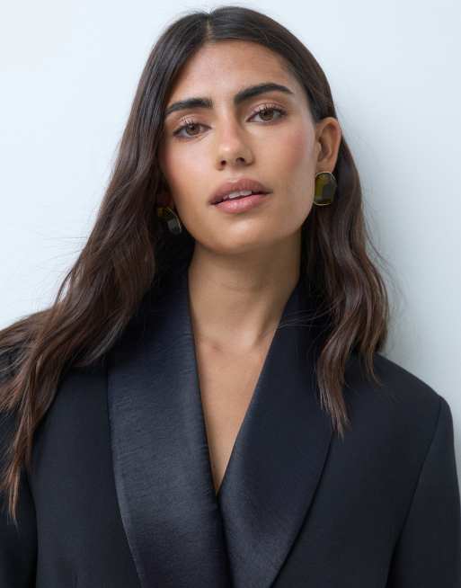 ASOS DESIGN blazer de sastre de doble botonadura con satén en contraste en negro, 3 de 5