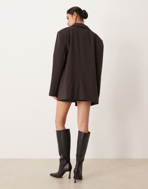 ASOS DESIGN - Blazer habillé coupe croisée à rayures fines avec épaulettes - Chocolat, 4 de 4