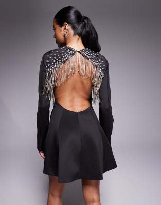 ASOS DESIGN - Blazer-Minikleid aus neoprenartigem Material in Schwarz mit tiefem Ausschnitt, Rückenausschnitt und Franse...