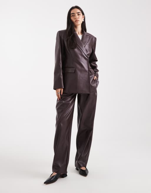 ASOS DESIGN - Blazer sartoriale comodo color prugna in pelle sintetica, 2 di 4