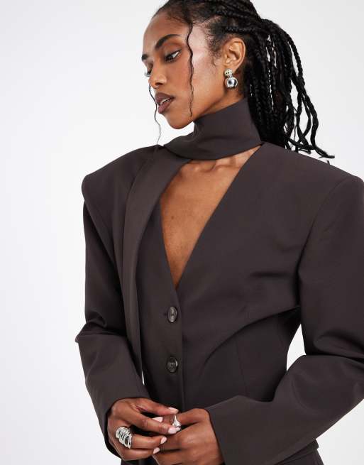 ASOS DESIGN - Blazer stretto in vita con dettaglio foulard e frange color cioccolato in coordinato, 1 di 3