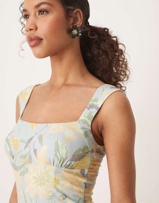 ASOS DESIGN – Blekblå, blommig miniklänning med klockad kjol och fyrkantig ringning, 4 av 4