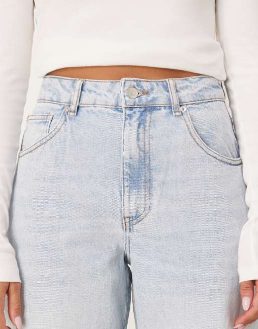 ASOS DESIGN – Blekblå jeans med barrelben, hög midja och revor, 4 av 5