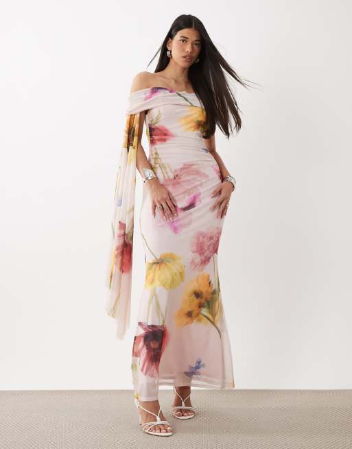ASOS DESIGN – Blekrosa, blommig maxiklänning med nedvikt kant, bara axlar och släp, 2 av 4