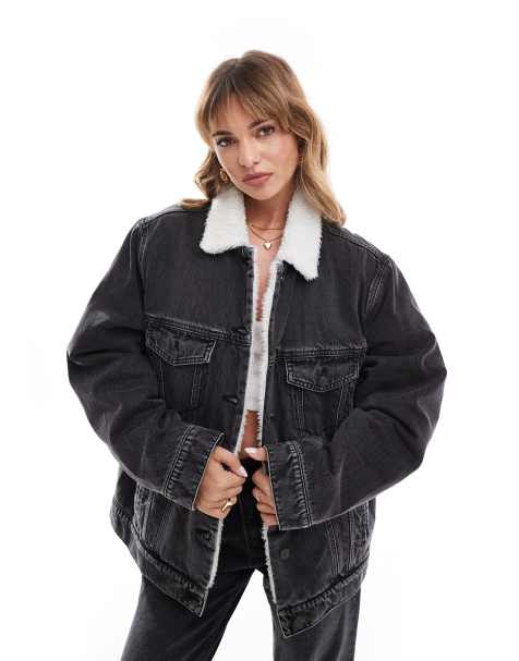 ASOS DESIGN – Bleksvart jeansjacka i teddy - view 1