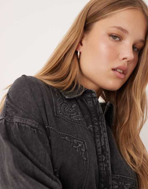 ASOS DESIGN – Bleksvart, kort skjortklänning i twill med broderi, 3 av 4