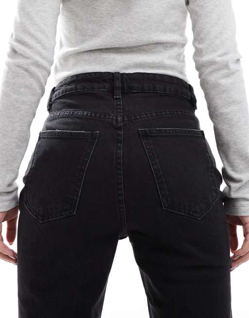 ASOS DESIGN – Bleksvarta flared jeans med medelhög midja, 5 av 5