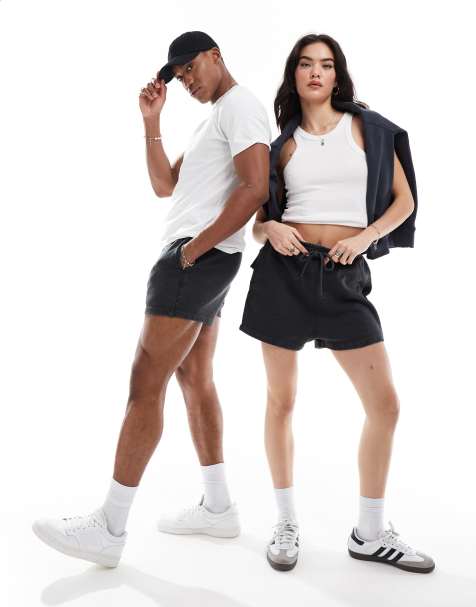 ASOS DESIGN – Bleksvarta, korta, smala shorts i unisex-modell - view 1