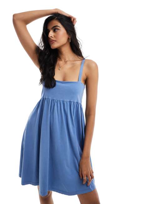 ASOS DESIGN – Blekt, kort sundress med smock och knytning baktill, 2 av 4