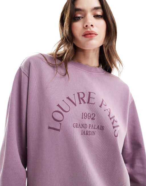 ASOS DESIGN – Blekt syrénlila sweatshirtklänning i minilängd med Louvre Paris-tryck, 4 av 4