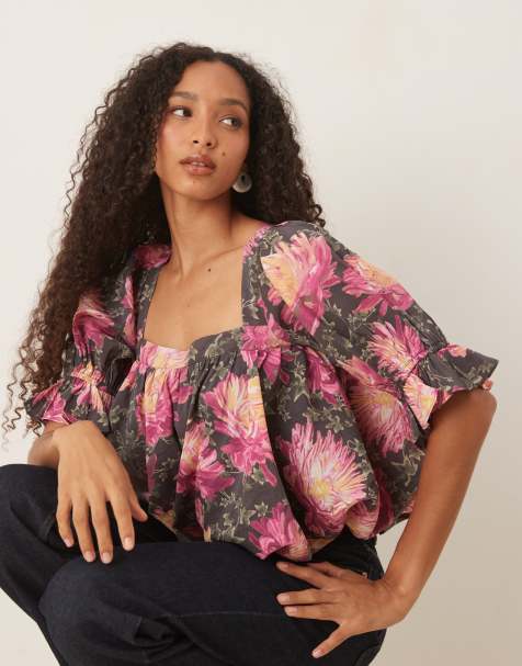 ASOS DESIGN – Blommig blus med fyrkantig halsringning och puffig design - view 1