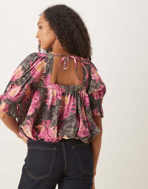 ASOS DESIGN – Blommig blus med fyrkantig halsringning och puffig design, 3 av 4