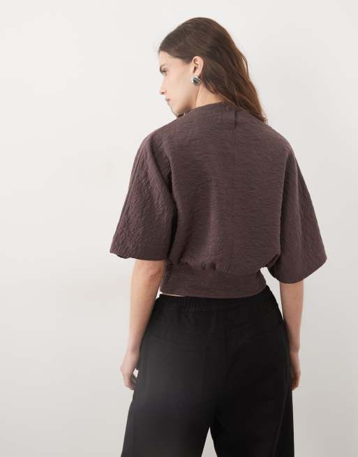 ASOS DESIGN blommig jacquardtopp med halvärm och dekorativa sömmar i brunt, 4 av 4