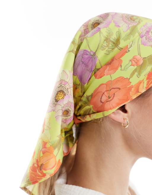 ASOS DESIGN – Blommig, mellanstor hårscarf, 2 av 3