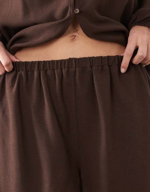 ASOS DESIGN – Bloomer-Shorts aus Leinenmix in Schokobraun, Kombiteil, 3 von 5