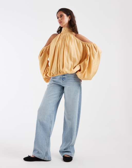 ASOS DESIGN blouse à col halter et épaules nues à volume en jaune, 3 de 4