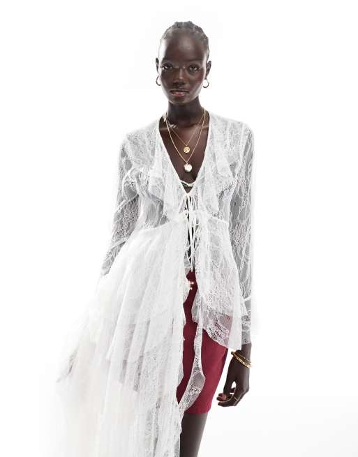 ASOS DESIGN - Blouse en dentelle étagée à volants avec liens devant - Ivoire