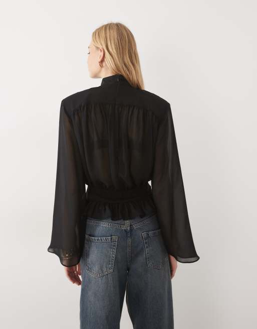 ASOS DESIGN blouse met ruchezoom, gerimpeld en schoudervullingen in zwart, 4 van 4