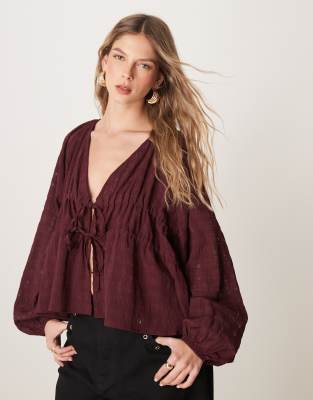 ASOS DESIGN - Blouse texturée à décolleté plongeant et lien-Violet
