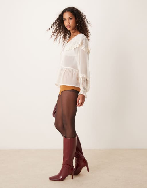 ASOS DESIGN - Blouse van chiffon en kant met kraagdetail in crème, 4 van 4