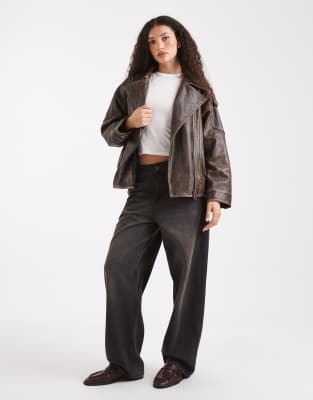 ASOS DESIGN - Blouson oversize style motard en cuir avec doublure matelassée - Marron délavé-Brown