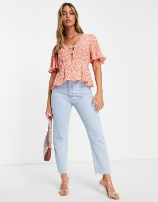Blusa da giorno con fondo peplo e maniche a pipistrello color ruggine a fiori con dettaglio intrecciato sul davanti-Multicolore - ASOS DESIGN Camicia donna  - immagine2