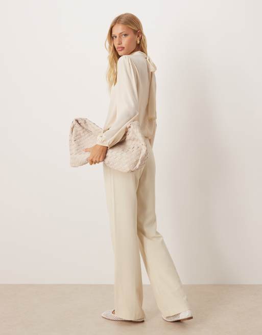 ASOS DESIGN - Blusa in chiffon trasparente a maniche lunghe a sbuffo color panna, 4 di 4