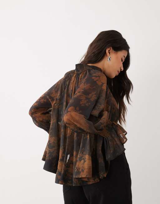 ASOS DESIGN blusa leggera trasparente con collo annodato e stampa floreale, 4 di 4