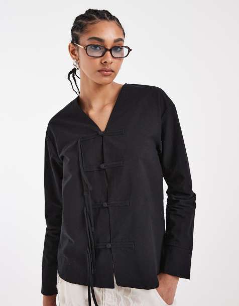 ASOS DESIGN – Bluse in Schwarz mit Mandarinkragen und gebundener Vorderseite - view 1