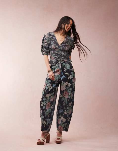 ASOS DESIGN – Bluzka z dekoltem w szpic, w kwiatowy wzór - view 1
