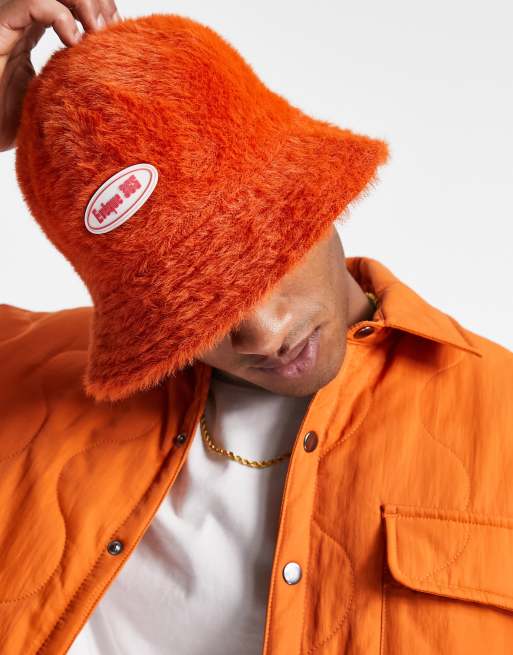 ASOS DESIGN - Bob duveteux avec écusson style années 2000 - Orange, 3 de 4