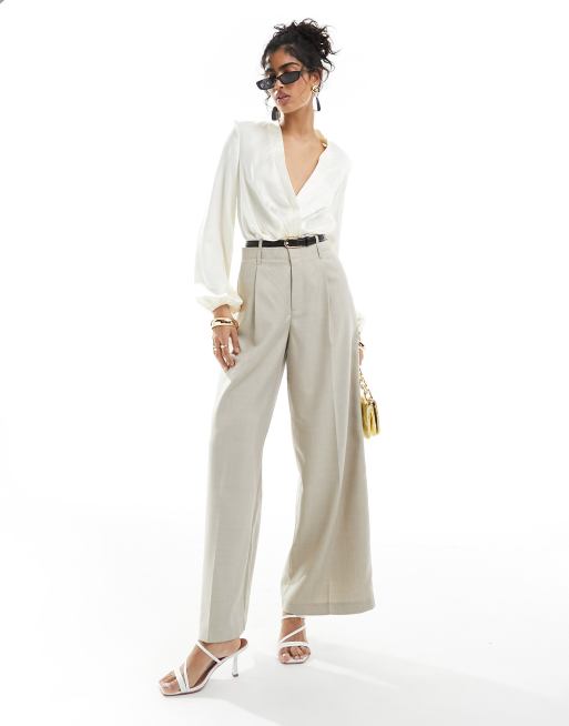 ASOS DESIGN - Body à épaulettes et décolleté plongeant - Crème, 3 de 4