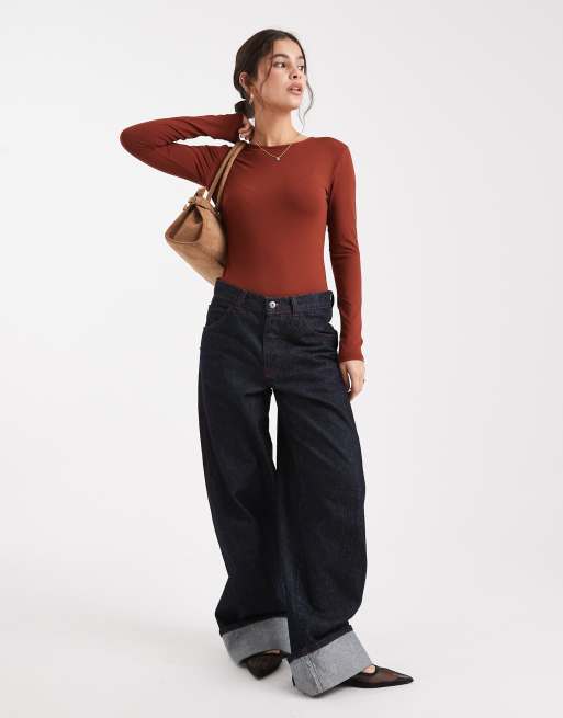 ASOS DESIGN - Body a maniche lunghe sinuoso in poliammide color ruggine, 2 di 4