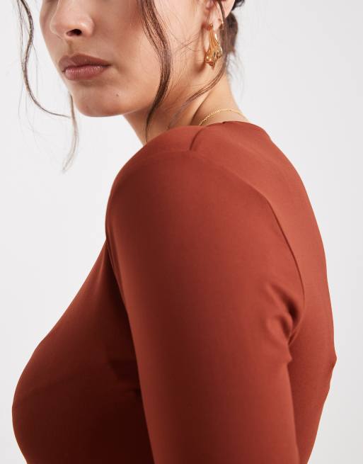 ASOS DESIGN - Body a maniche lunghe sinuoso in poliammide color ruggine, 3 di 4