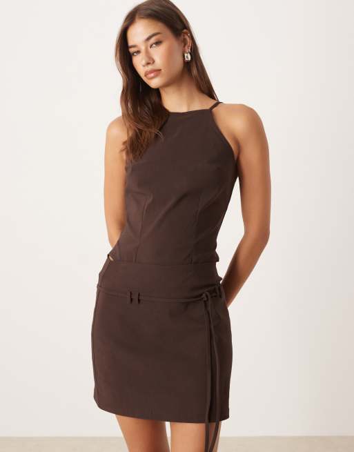 ASOS DESIGN - Body en bengaline à bretelles et encolure licou - Chocolat, 2 de 4