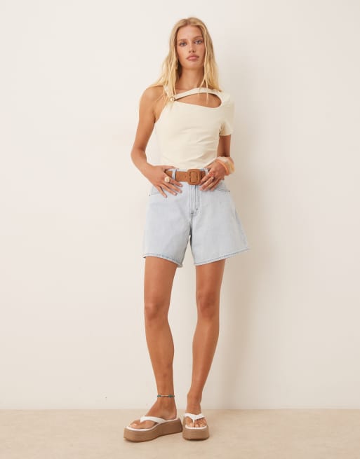 ASOS DESIGN - Body épuré à découpe avec détail métallique - Taupe, 3 de 4