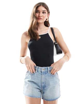 Thumbnail - ASOS DESIGN - Body in Schwarz mit weißen Zierstreifen und schmalen Trägern