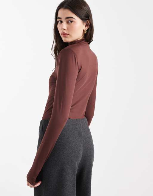 ASOS DESIGN - Body près du corps à manches longues avec épaulettes et col montant - Chocolat, 4 de 4